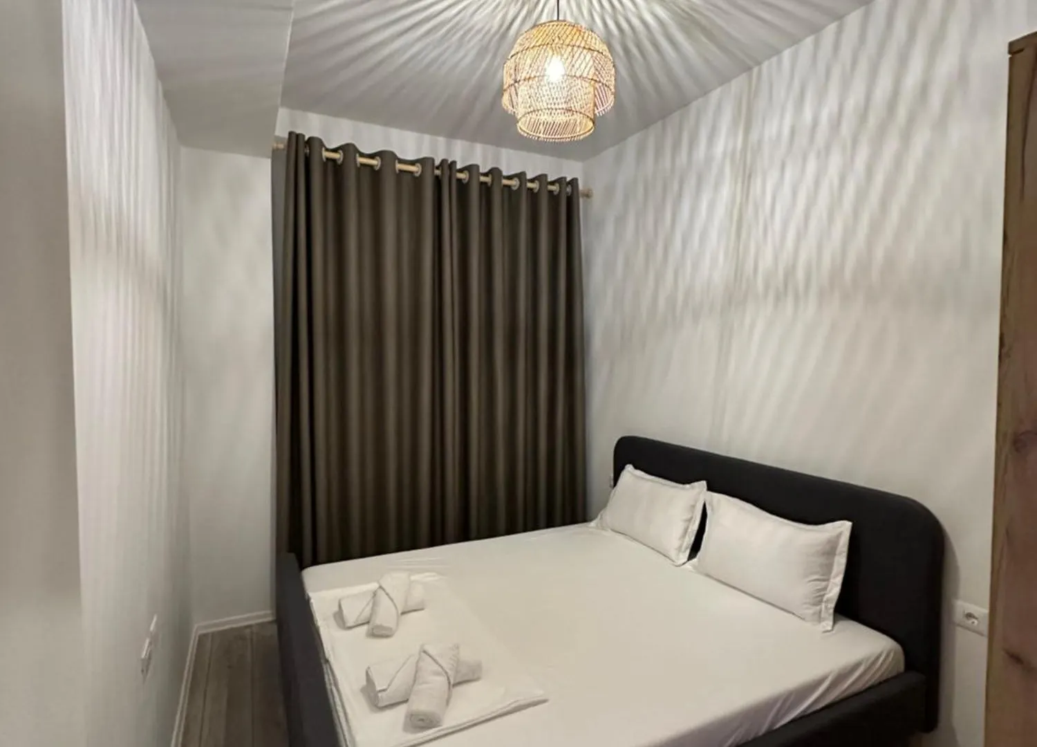 Sunflower Apartment Tirana Albania